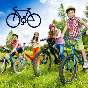criancas-pedalando-bicicleta
